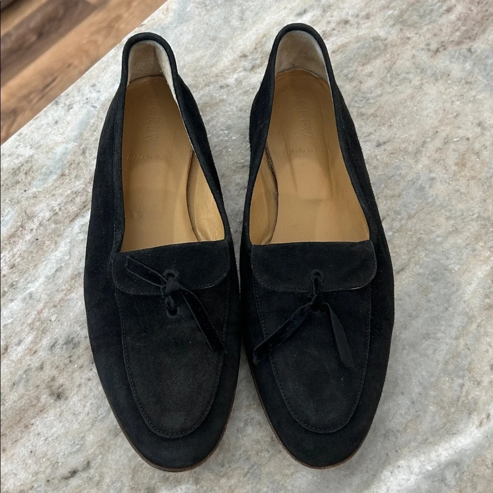 Elegant Black Suede Loafers - Picture 2 of 16